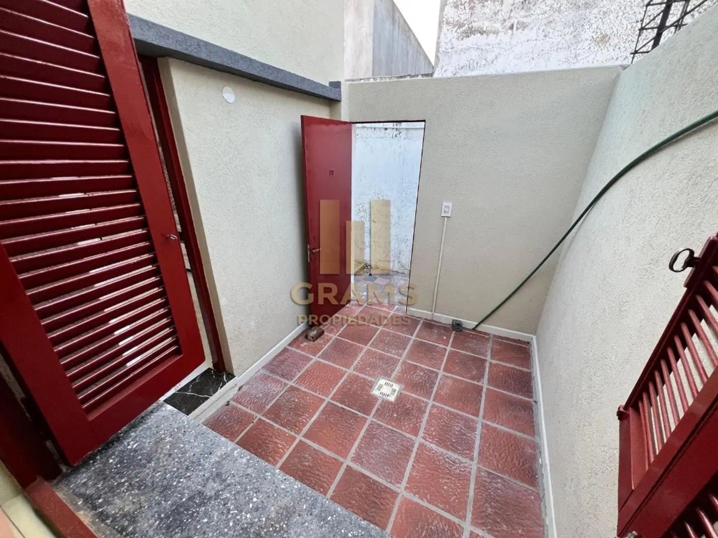 Venta de departamento PH dos dormitorios, La Plata 1