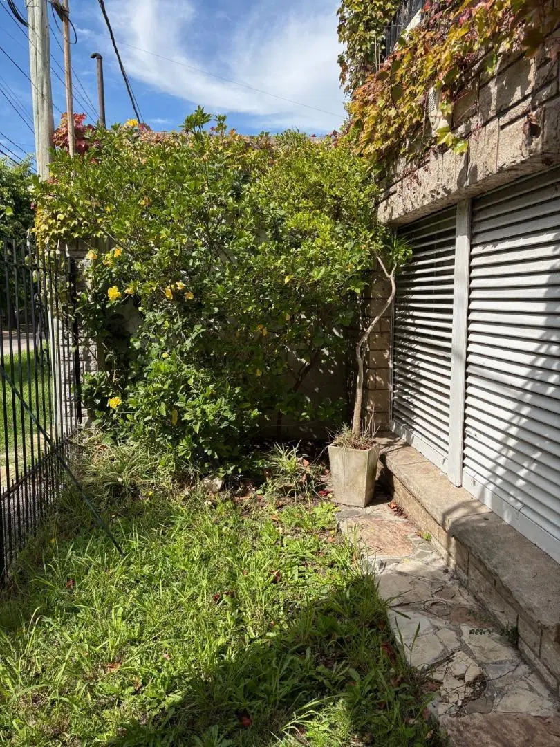 Casa venta de tres dormitorios, Tolosa, La Plata 3