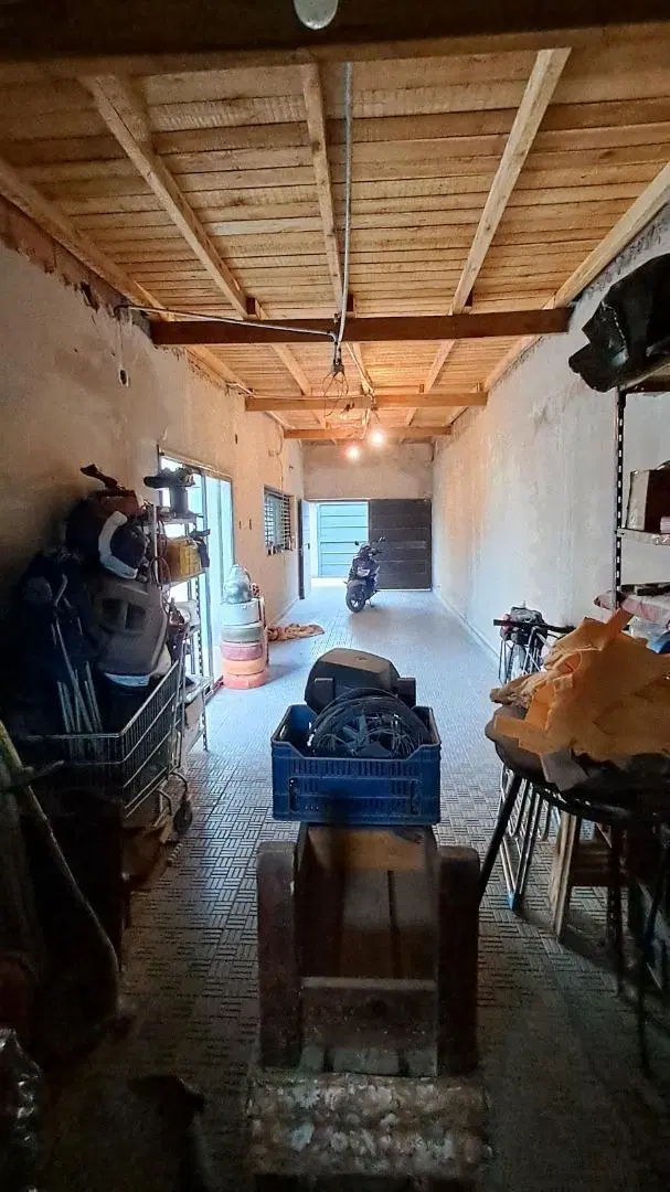 Casa de dos dormitorios en venta en Olmos, La Plata 8