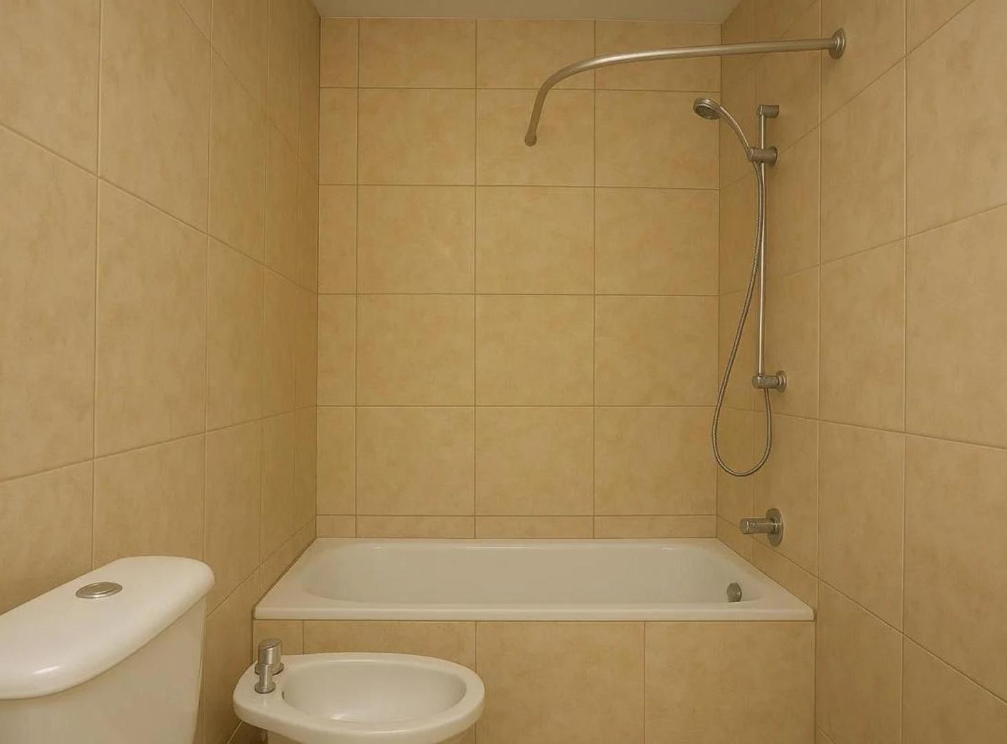 Foto de Venta de CASA TRES dormitorios, La Cándida, La Plata, imagen 2