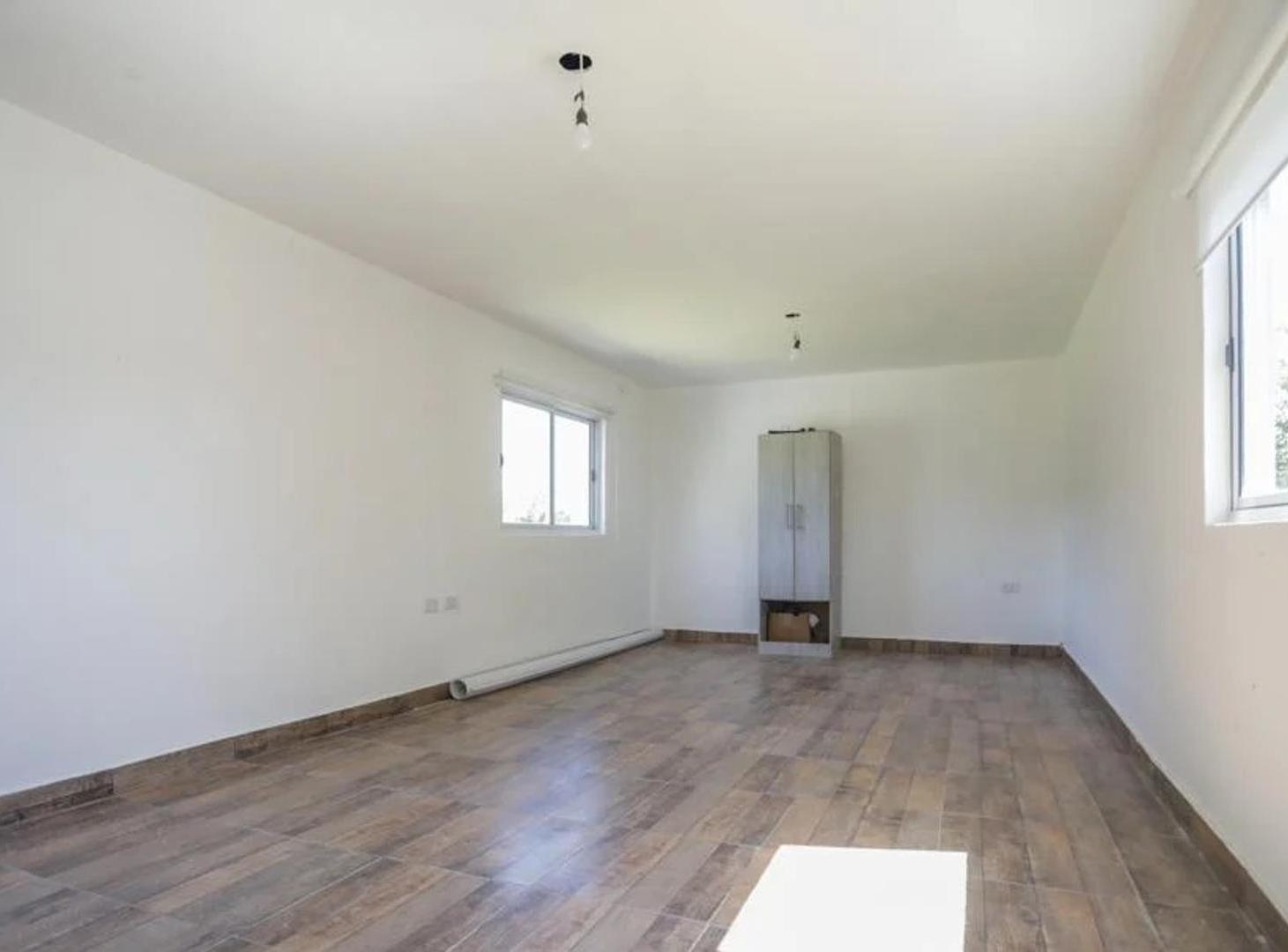 Foto de Venta de CASA TRES dormitorios, La Cándida, La Plata, imagen 4