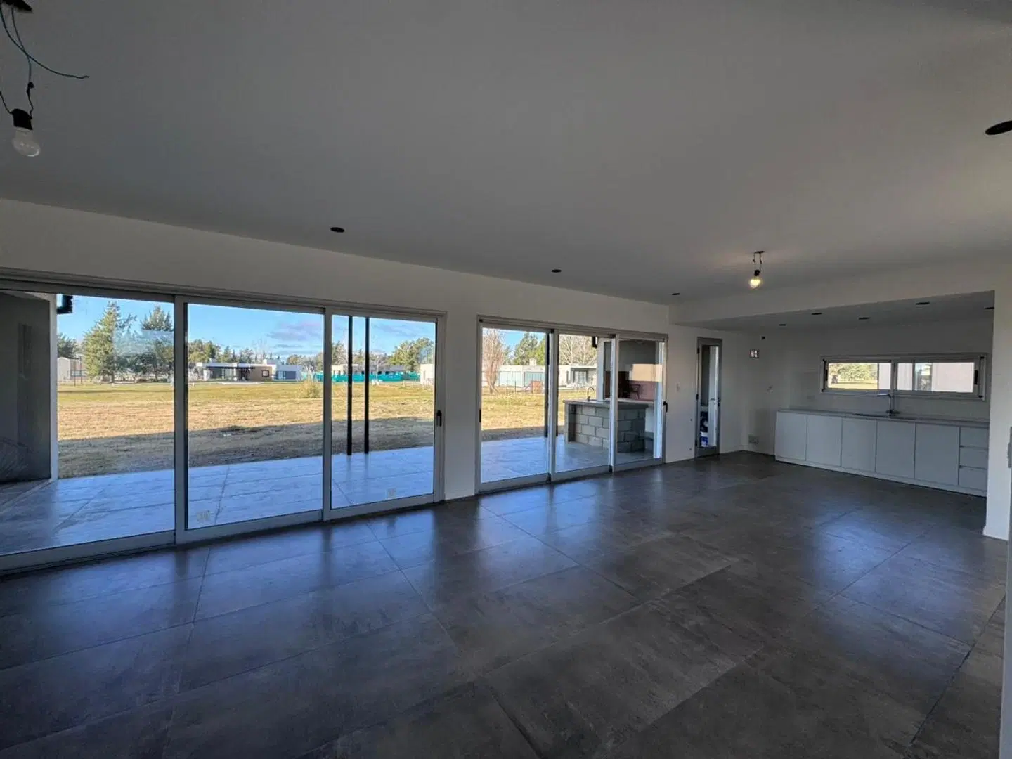 Casa en venta de tres dormitorios, Área 60 Brandsen 8
