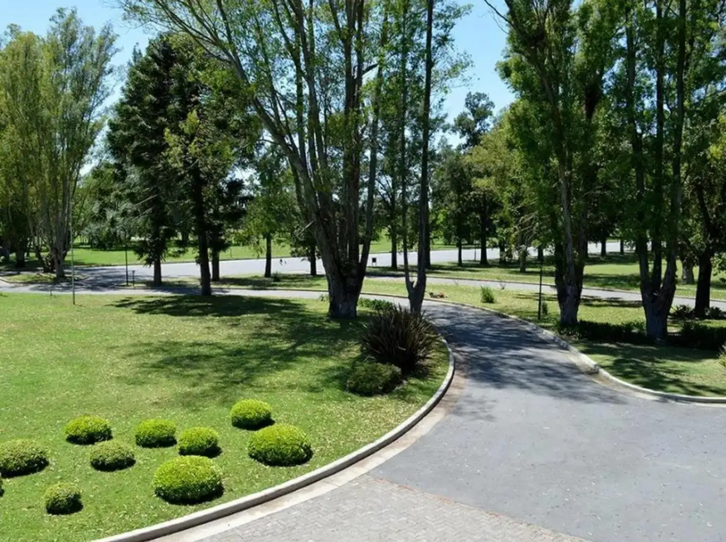 Casa en venta de tres dormitorios, Área 60 Brandsen 5
