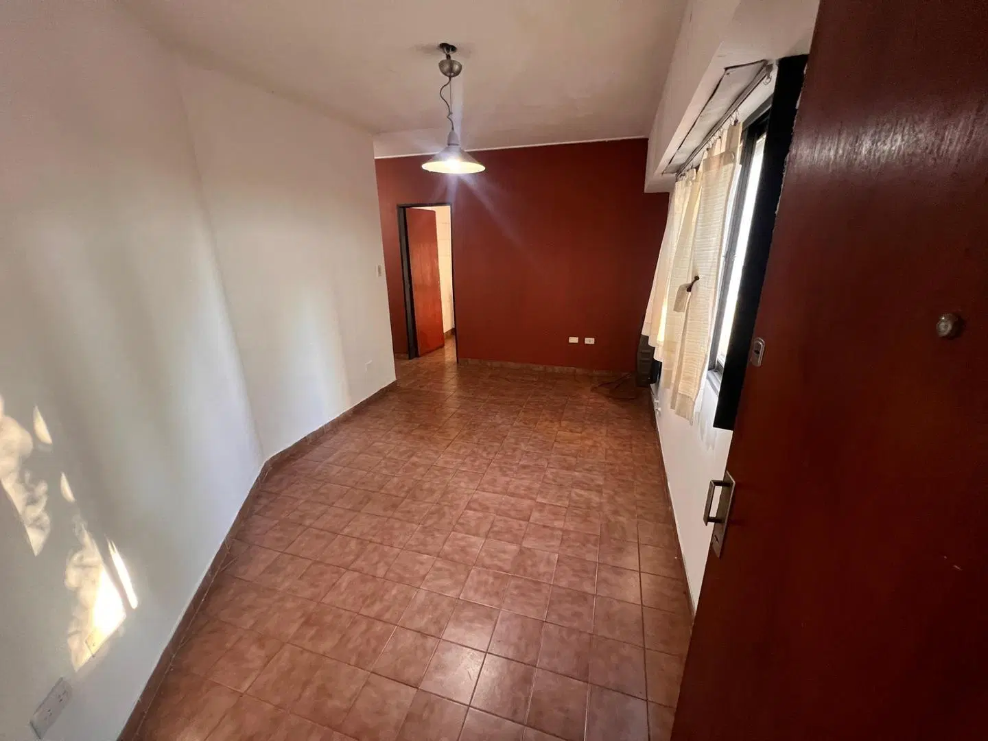 Departamento de un dormitorio con cochera en venta, La Plata 4