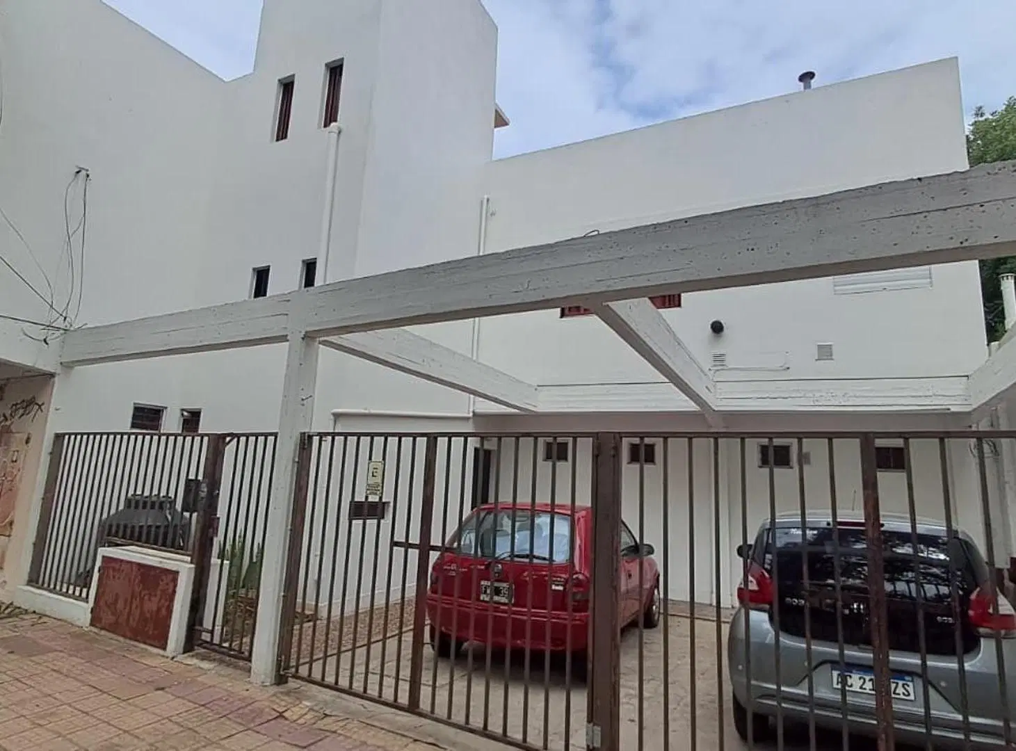 Departamento de un dormitorio con cochera en venta, La Plata 1