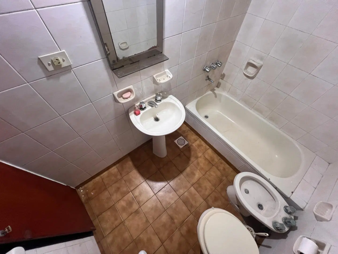 Departamento de un dormitorio con cochera en venta, La Plata 5