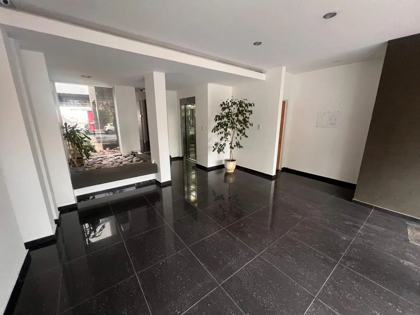 Departamento de un dormitorio en venta, La Plata 1