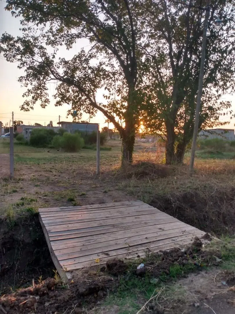 Venta de lote, Arturo Seguí. La Plata 3
