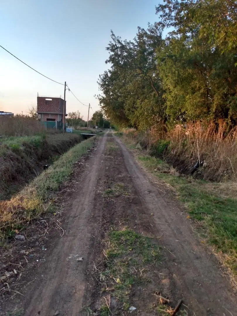 Venta de lote, Arturo Seguí. La Plata 2
