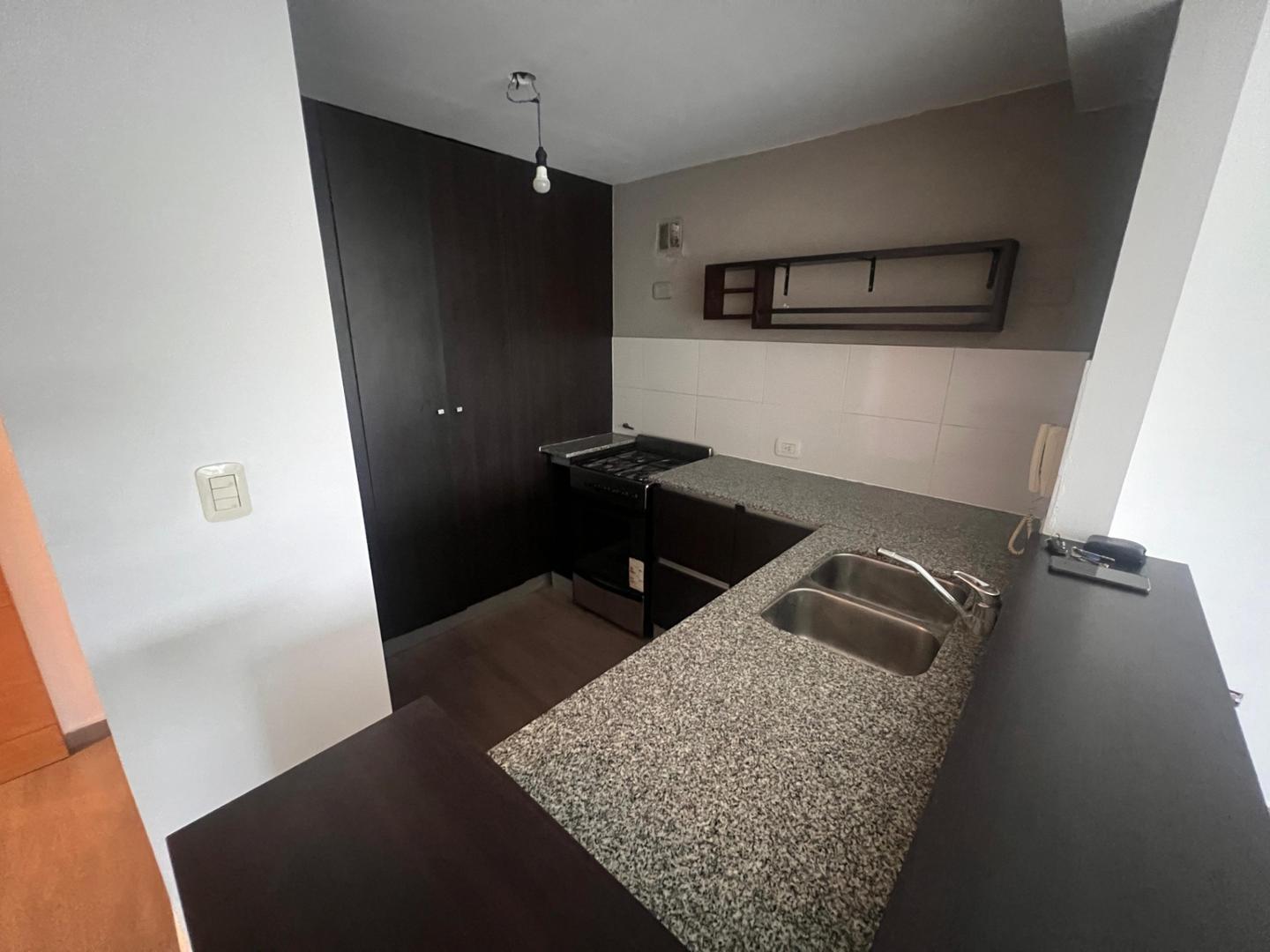 Foto de Departamento de un dormitorio en venta, La Plata, imagen 1