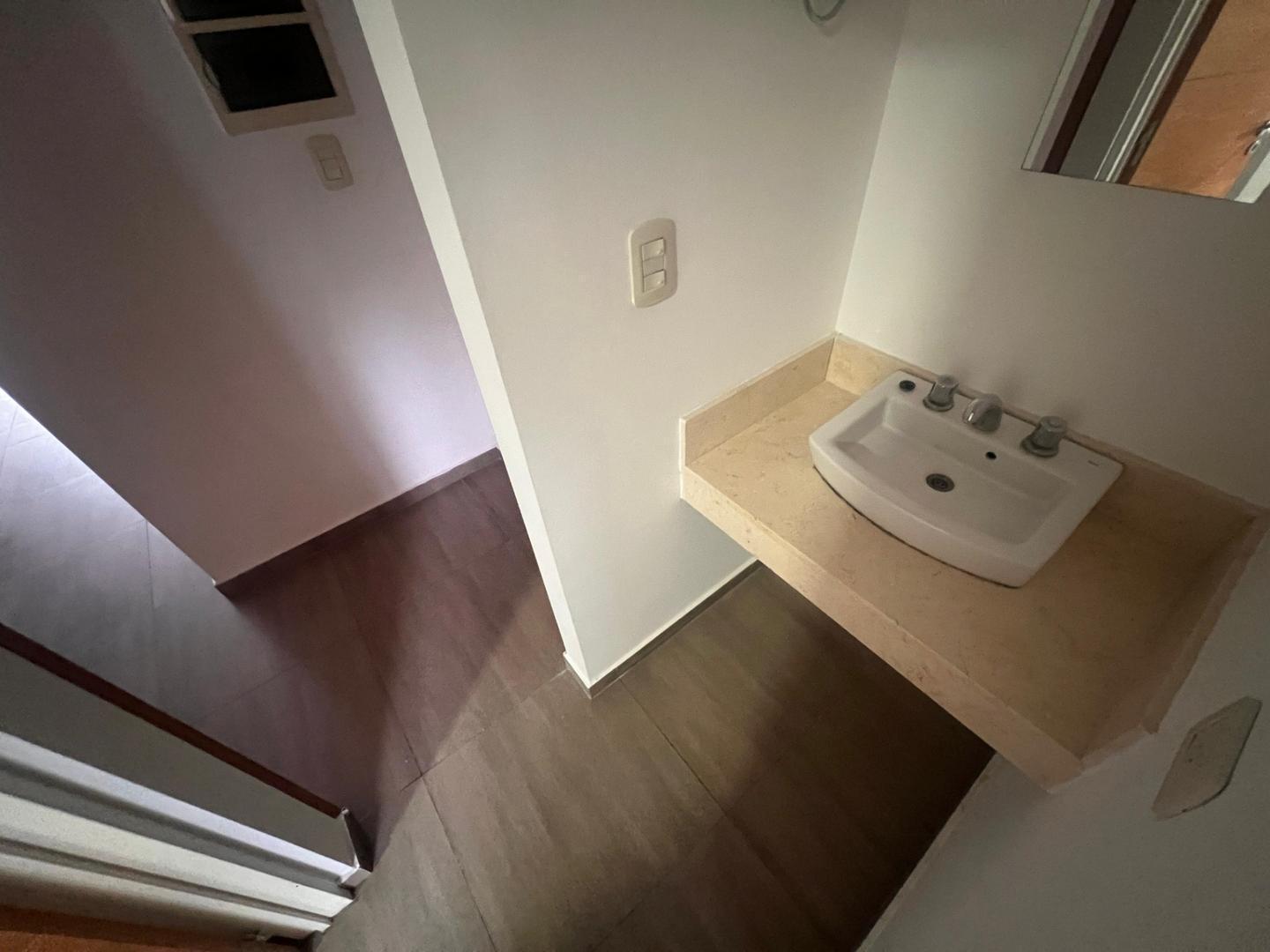 Foto de Departamento de un dormitorio en venta, La Plata, imagen 5