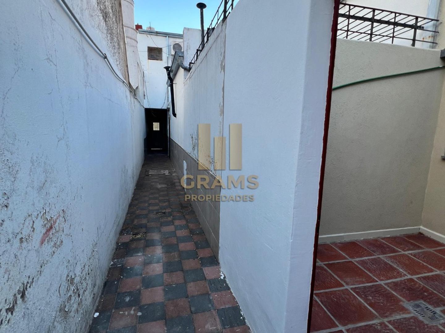 Foto de Venta de departamento PH dos dormitorios, La Plata, imagen 5