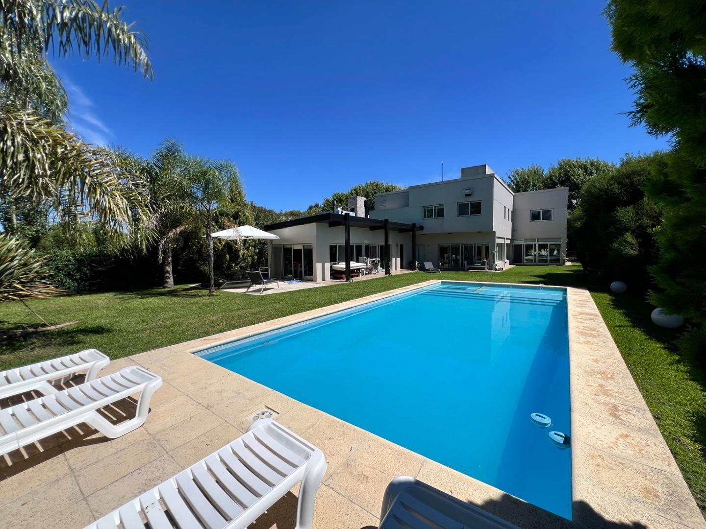 Foto de Casa de 6 dormitorios en venta en Haras del Sur I, La Plata, imagen 1
