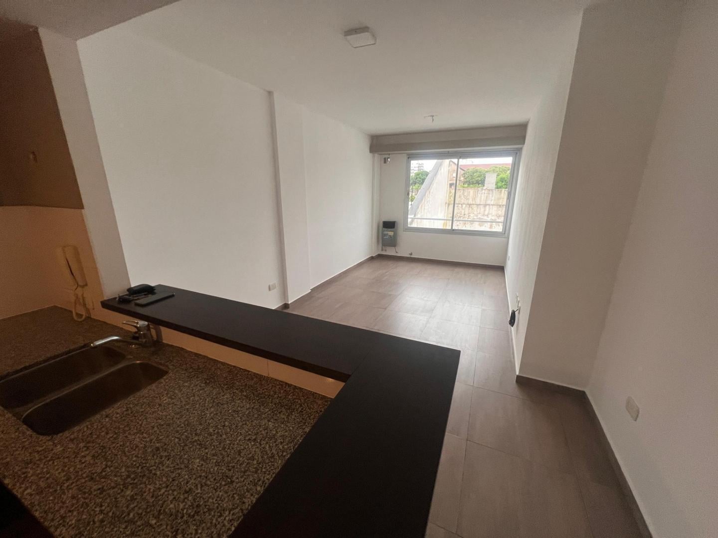 Foto de Departamento de un dormitorio en venta, La Plata, imagen 1