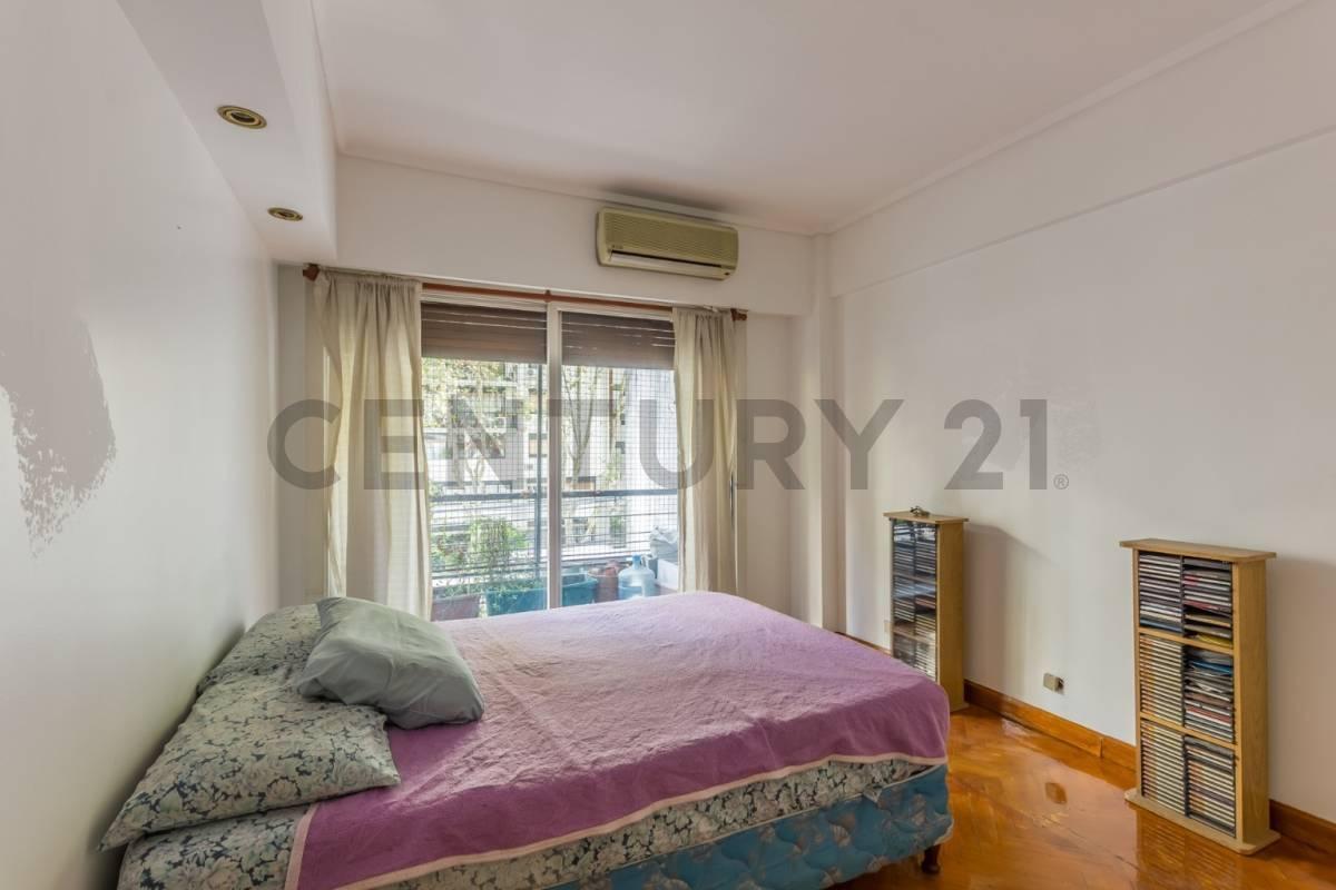 Departamento Apto Crédito de 4 Ambientes con Dependencia y Espacio de Cochera. 1