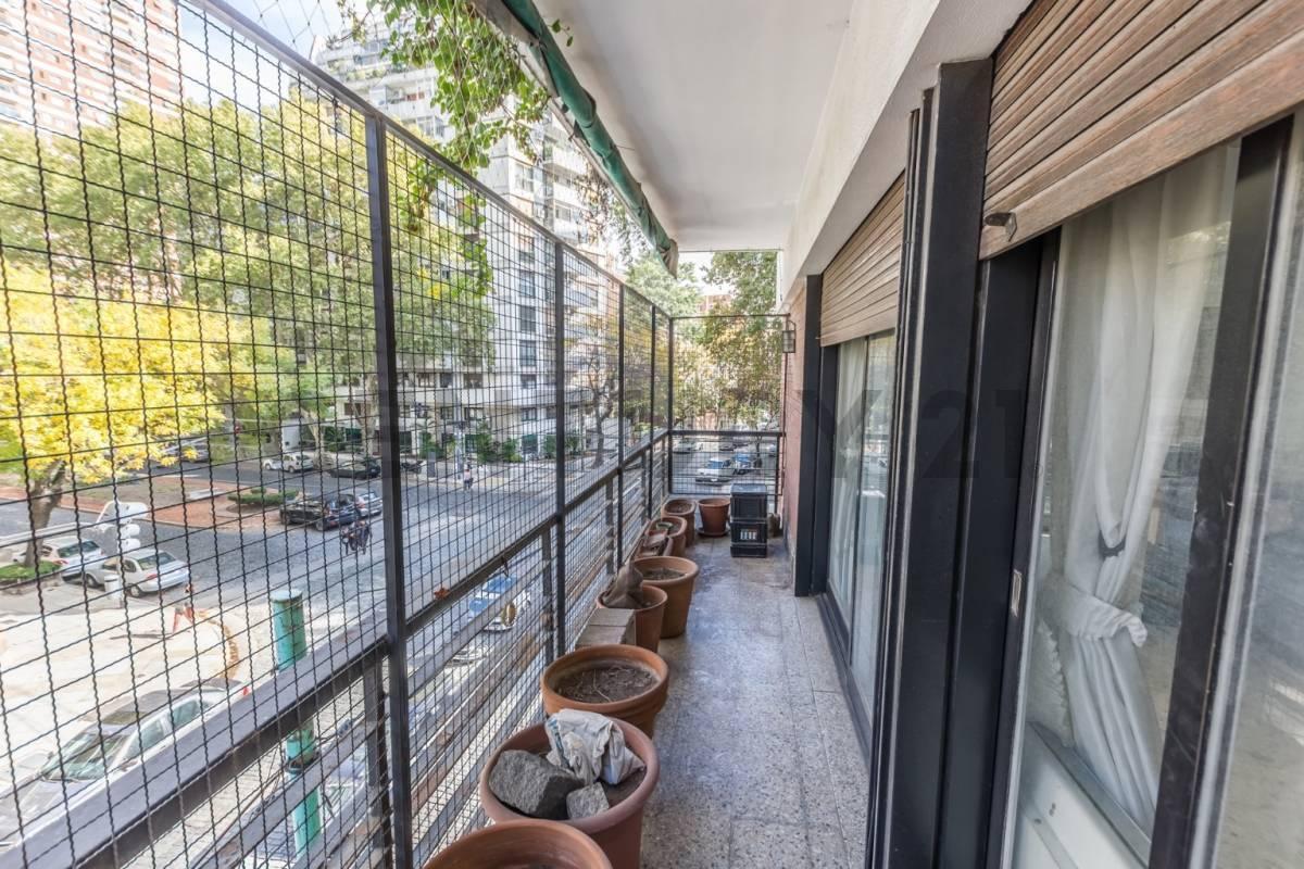 Departamento Apto Crédito de 4 Ambientes con Dependencia y Espacio de Cochera. 5