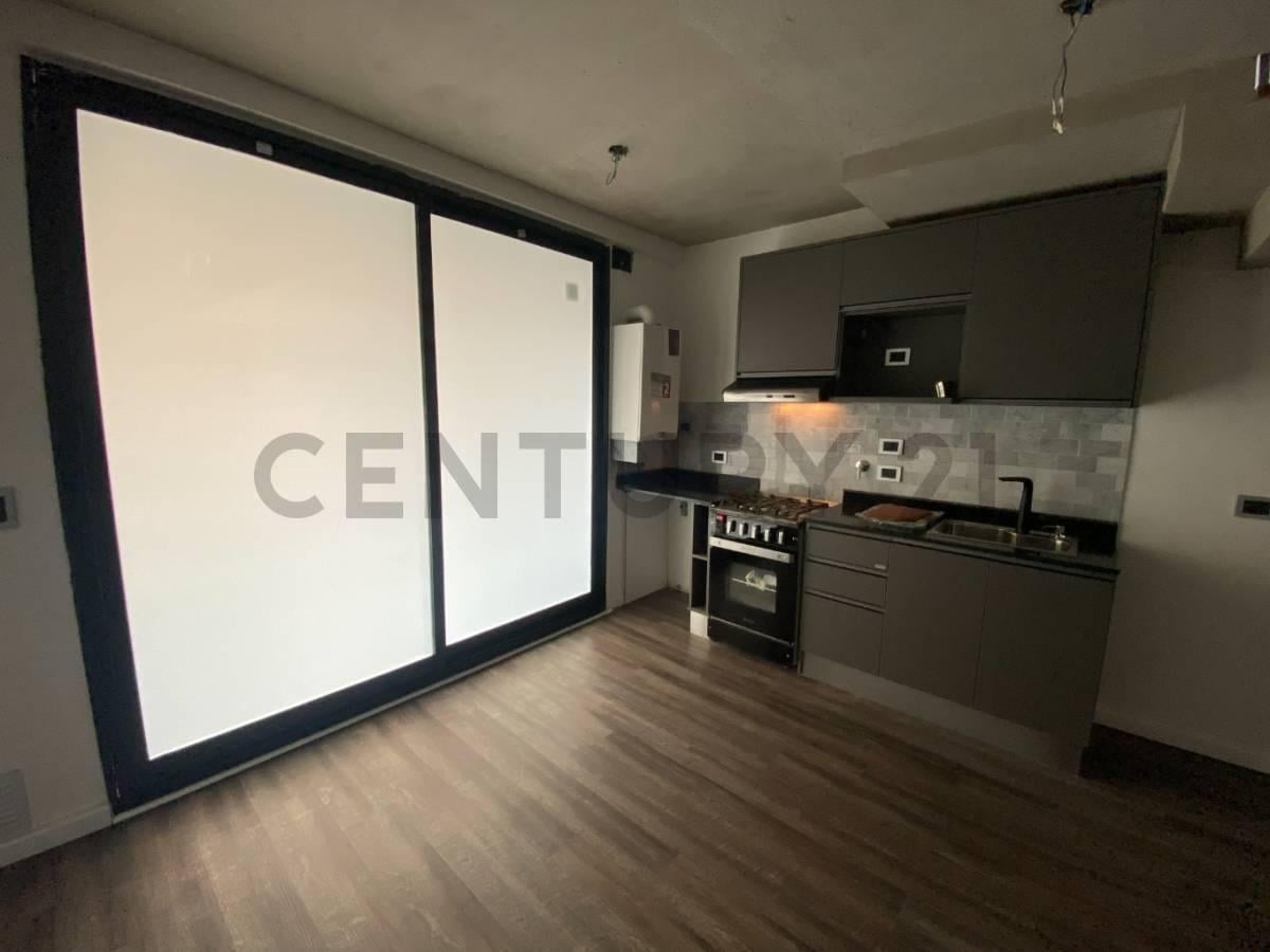 Departamento 2 ambientes tipo dúplex en Devoto