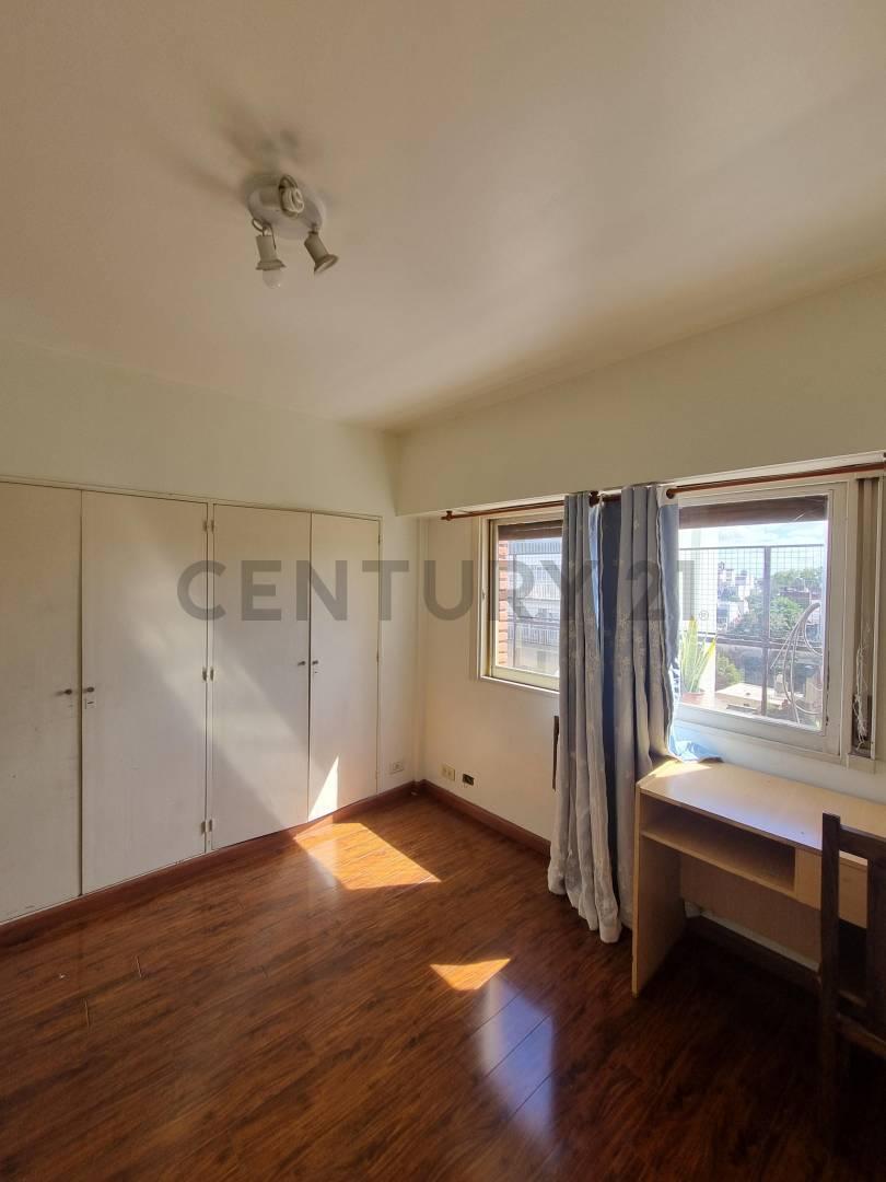 Departamento en Venta de 4 Ambientes con Balcón Terraza y Cochera en Villa Urquiza. 3