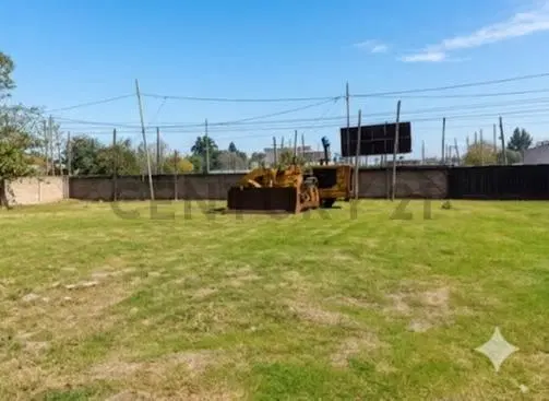 Venta en bloque – 3 lotes con salida a dos calles | Moreno | 2.675 m² totales 5