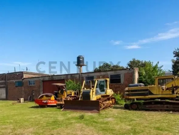 Venta en bloque – 3 lotes con salida a dos calles | Moreno | 2.675 m² totales 3