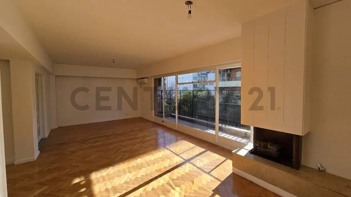 DEPARTAMENTO 4 AMBIENTES AL FRENTE CON BALCÓN CORRIDO, EN BELGRANO 5