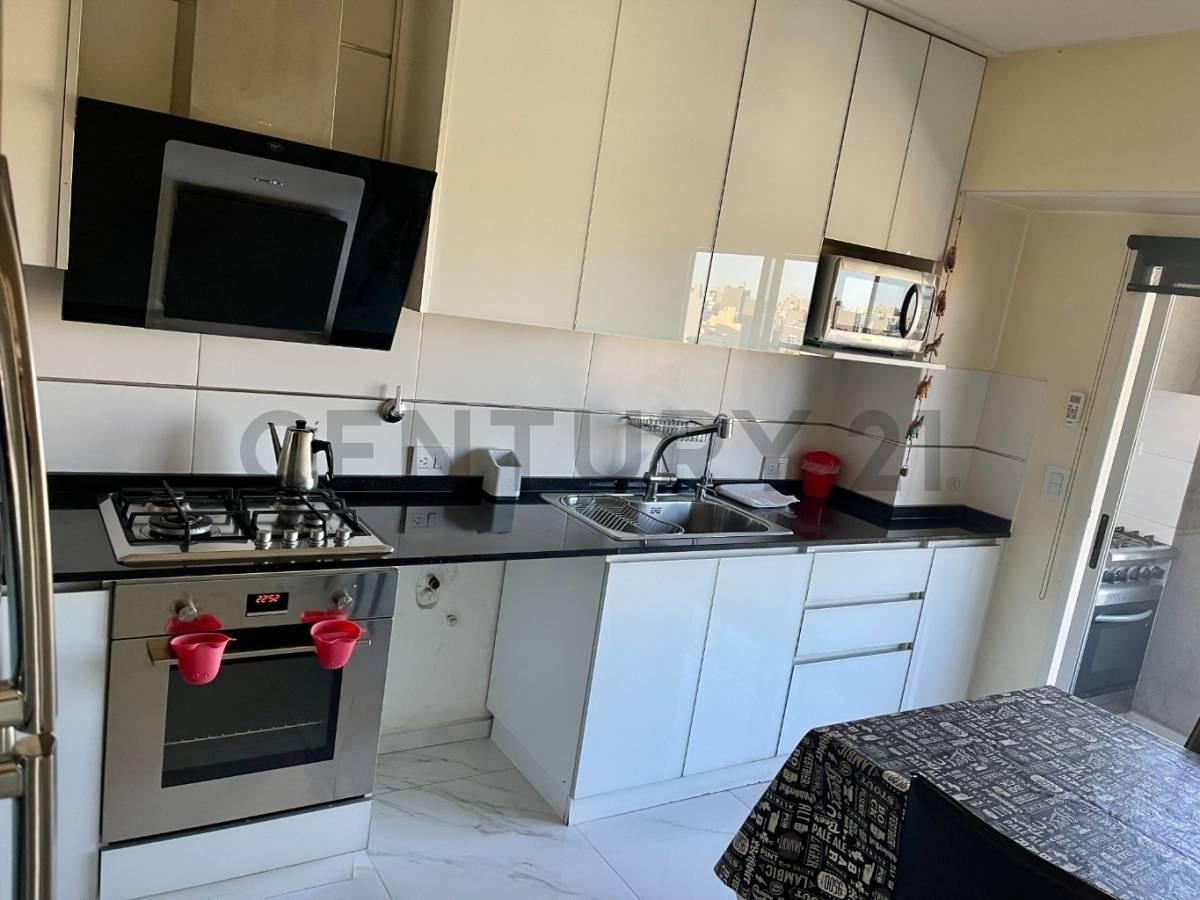 Foto de VENTA DEPARTAMENTO PISO 4 AMBIENTES LANUS 2 COCHERAS TERRAZA, imagen 5