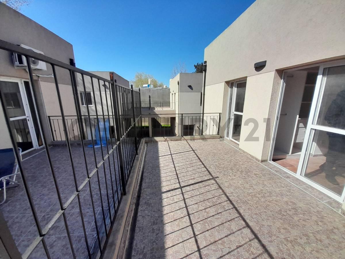 Foto de VENTA PH 3 AMB. ITUZAINGO, ACEPTA PERMUTA: VILLA DEL PARQUE, VILLA, imagen 4