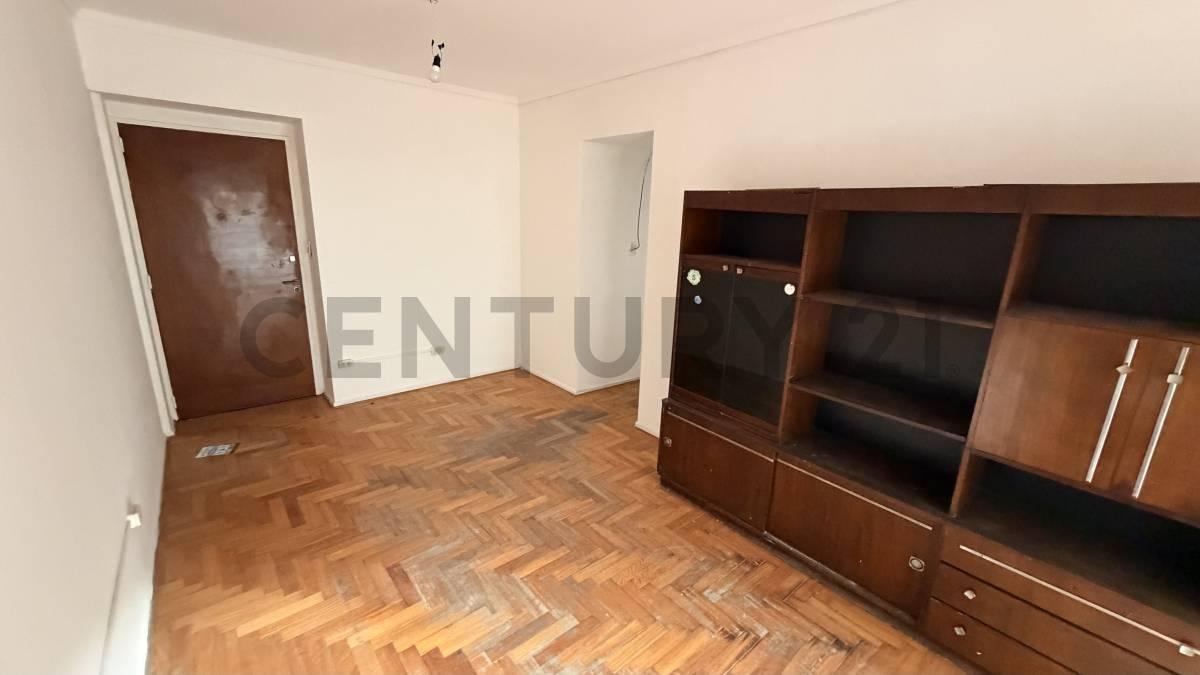 Foto de ALQUILER DEPARTAMENTO 3 AMBIENTES EN FLORES, imagen 4