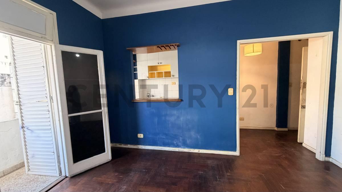 Foto de VENTA DEPARTAMENTO 2 AMBIENTES EN ALMAGRO (POR ESCALERA), imagen 2