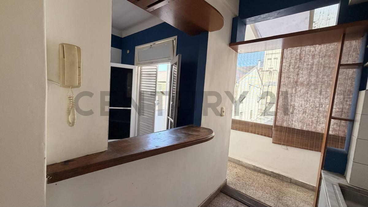 Foto de VENTA DEPARTAMENTO 2 AMBIENTES EN ALMAGRO (POR ESCALERA), imagen 5