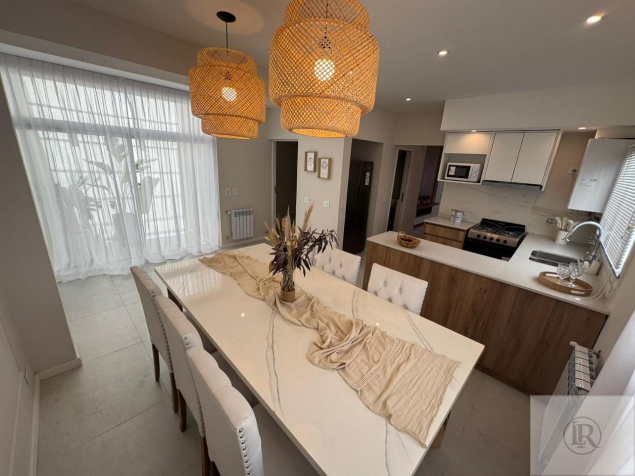 Foto de Chalet en PH de 4 amb. con cochera doble, Chauvin, Mar del Plata, imagen 1