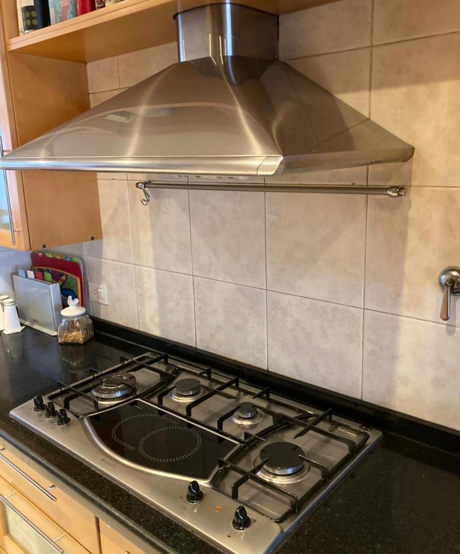 Foto de Venta4 ambientes, piso luminoso con balcón corrido, imagen 3