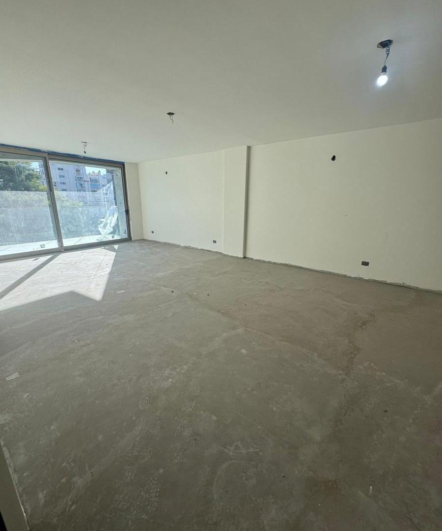Foto de Departamento 4 ambientes con dormitorios en suite en Genzo Salguero, imagen 3