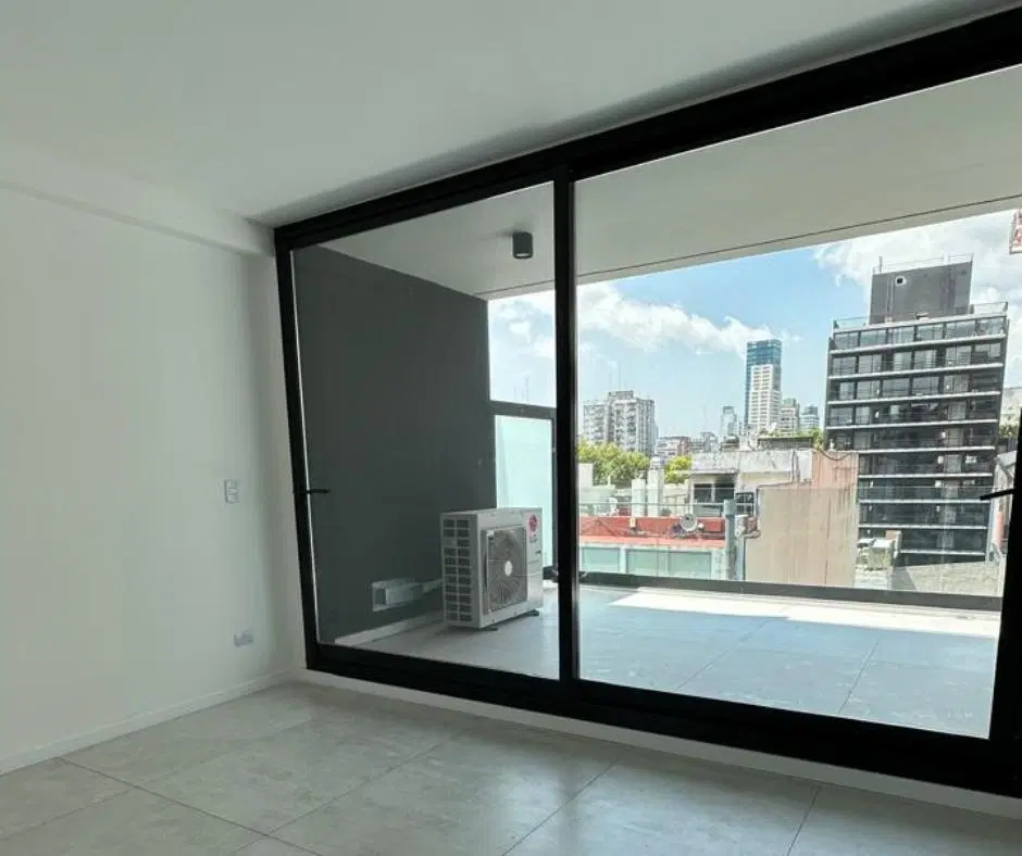 Venta | 2 Ambientes con amplio balcón-terraza al Frente – Luminoso y Funcional 2