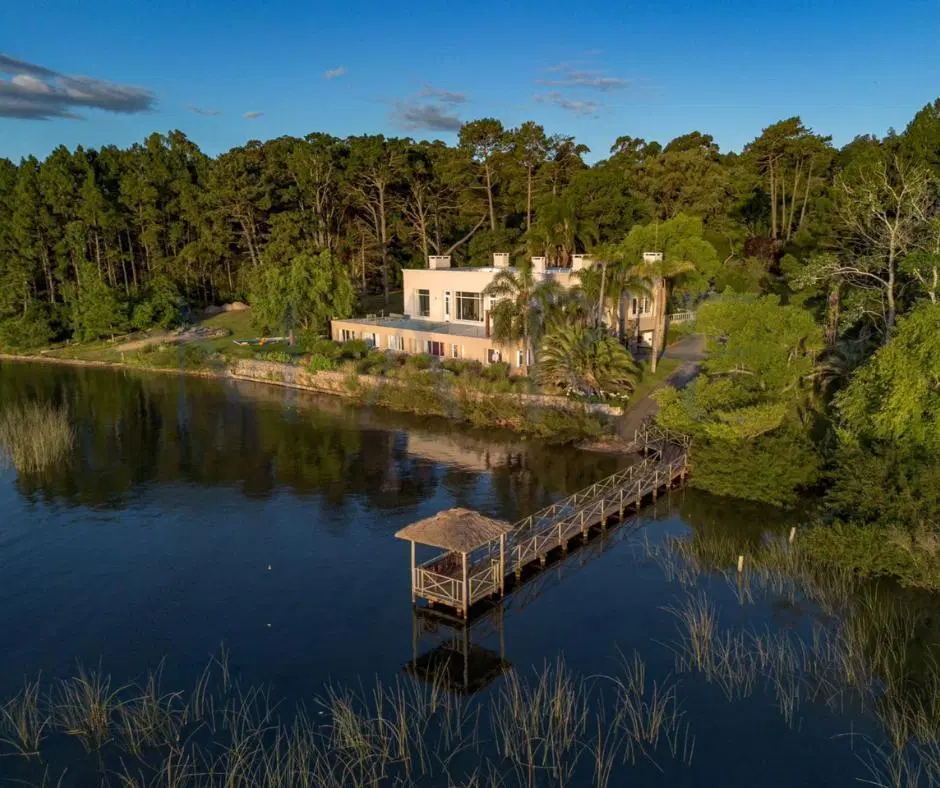 Venta Chacra de 5 Hectáreas Frente a Laguna del Sauce en Punta Ballena 2