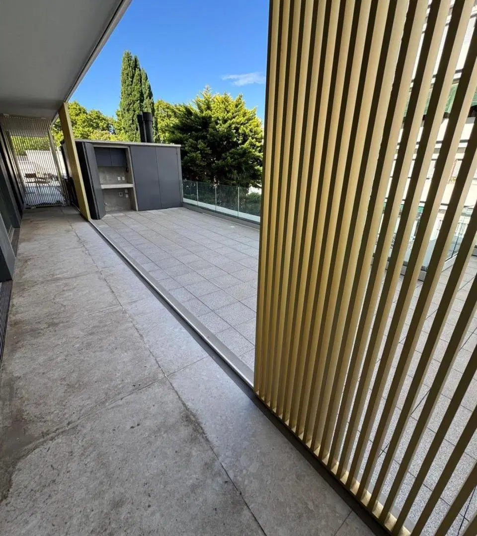 Venta 3 ambientes con gran terraza, balcón y suite 8