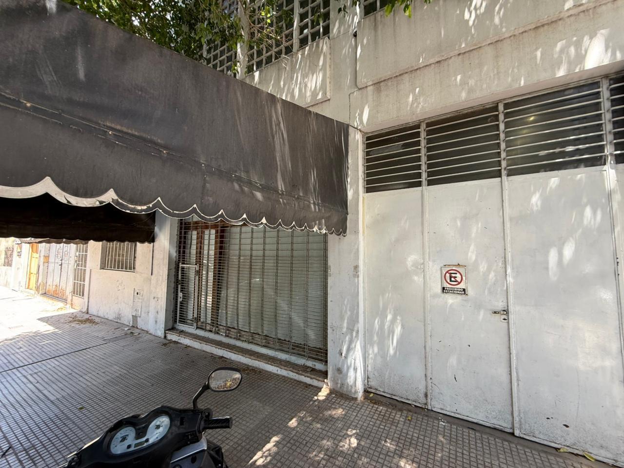 Alquiler de deposito 600m2 en Floresta