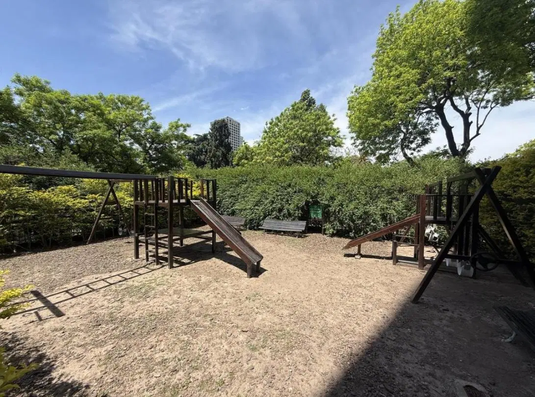 Venta Semipiso de 4 Ambientes con Dependencia, Balcones y Vestidor – Amplio y Luminoso 4
