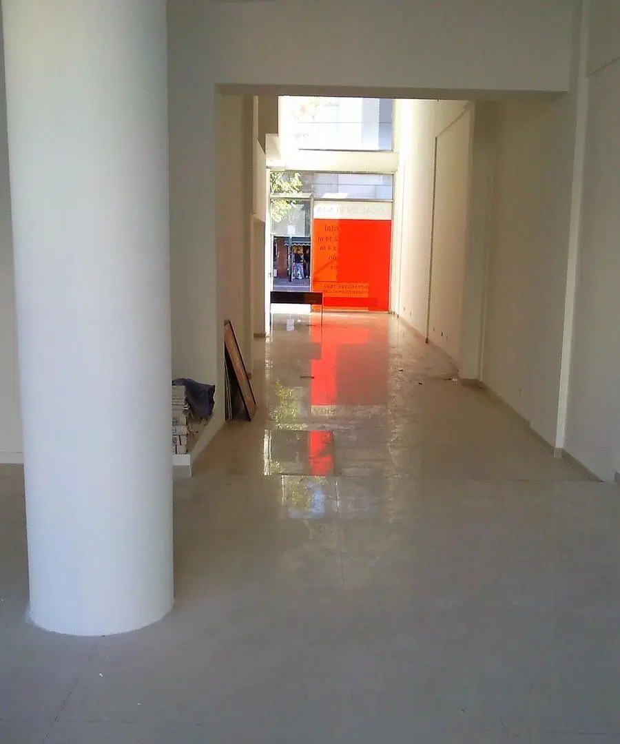 Local en venta apto todo rubro en Caballito con cochera y baulera 2