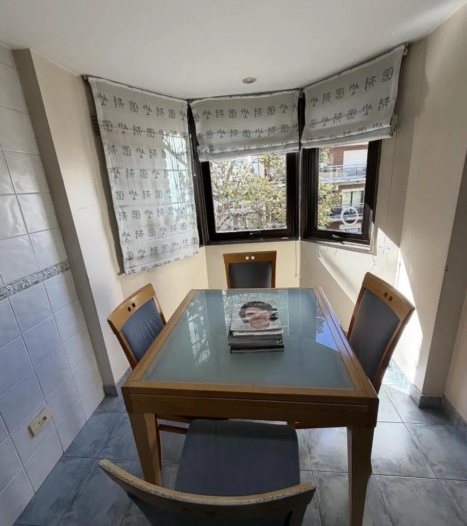 Venta departamento de 3 ambientes con dependencia 4