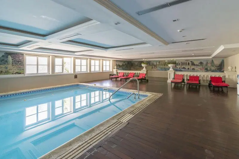 Venta Piso en Chateau Libertador | 4 Suites, Balcón, Dependencia y Amenities de Hotel 5 Estrellas 5