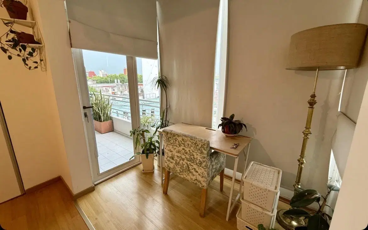 Venta Semipiso de 2 Ambientes al Frente con Balcón Corrido, Vista Abierta y 6 Bauleras 3
