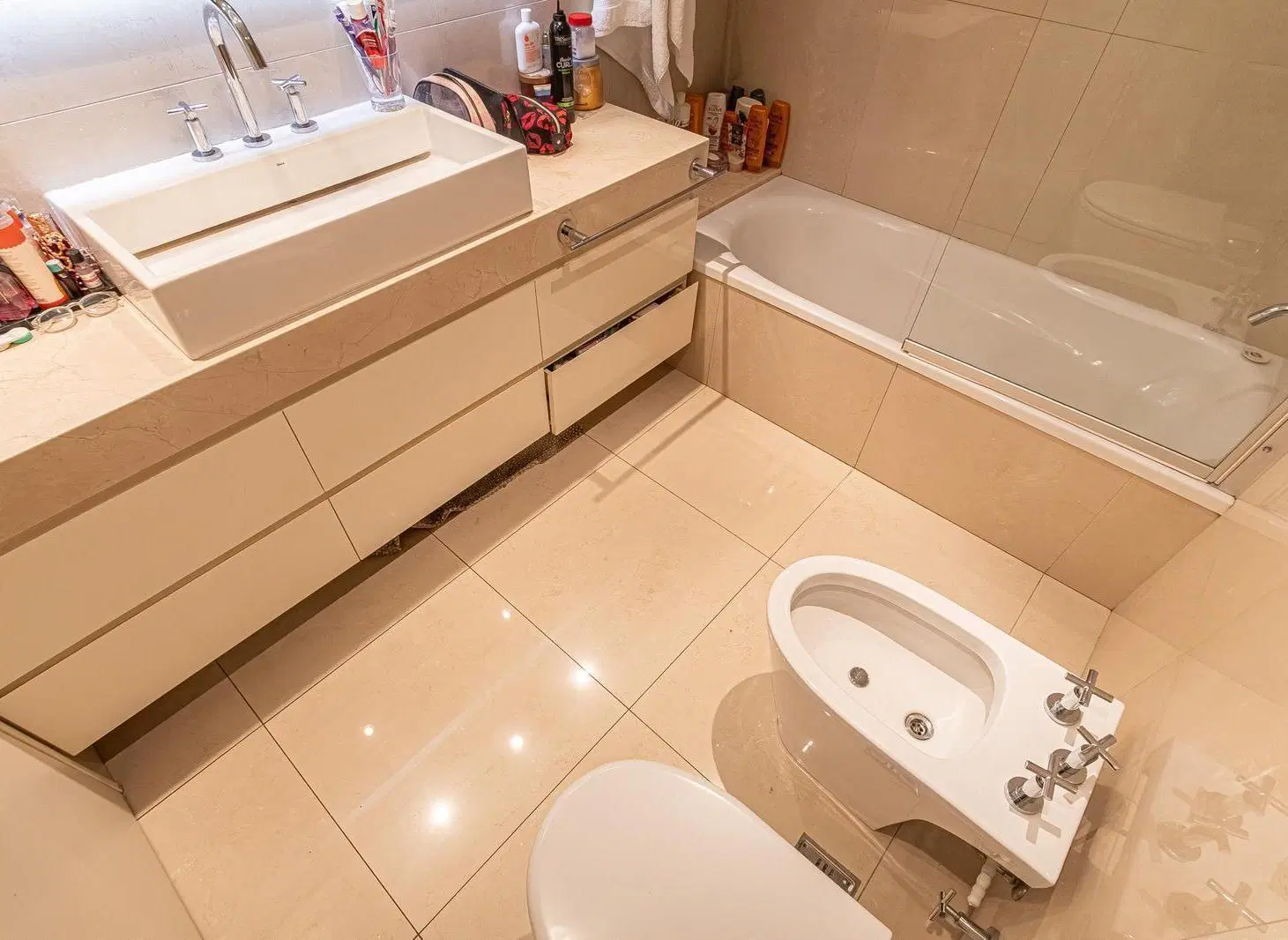Exclusivo Piso de Categoría en Torre Premium de Belgrano con Amenities y Cochera Doble 2