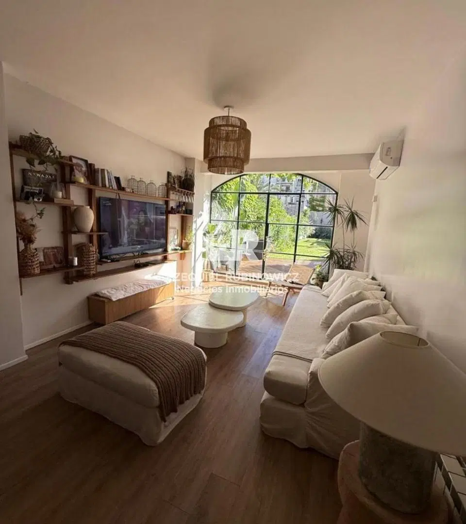 Departamento Tipo Casa en Venta Frente al Jardín Botánico | Terraza Verde de 130 m² y Quincho 3