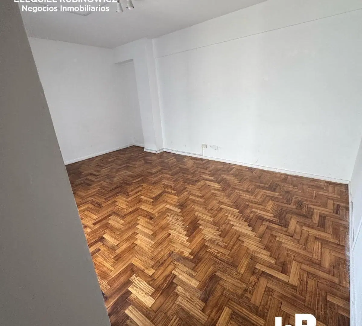 Monoambiente en venta en Balvanera 3