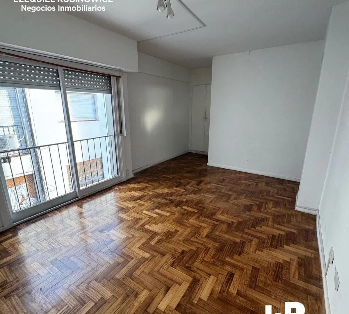 Monoambiente en venta en Balvanera 2