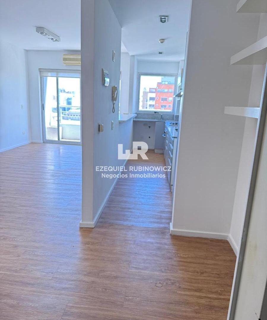 Foto de Venta | Torre Constantini | 2 ambientes en piso alto con cochera |, imagen 5