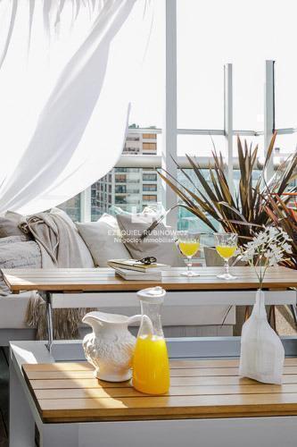 Foto de Venta Triplex premium con terraza propia, 3 cocheras y 7 bauleras, imagen 2