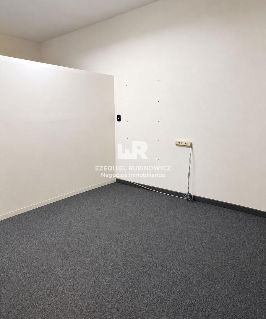 Foto de Oficina en venta en Alsina, cerca de Av. 9 de Julio con Encargado, imagen 2