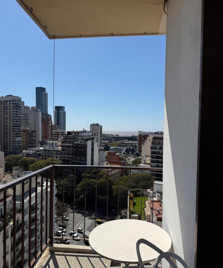 Foto de Venta 4 ambientes con dependencia, cochera fija y vista panorámica al, imagen 3